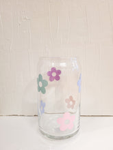 Load image into Gallery viewer, Multicolour Daisy Glass Cup
