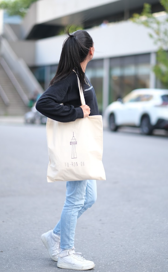 Tote Bag - CN Tower - Tu Ron Oh Pronounciation