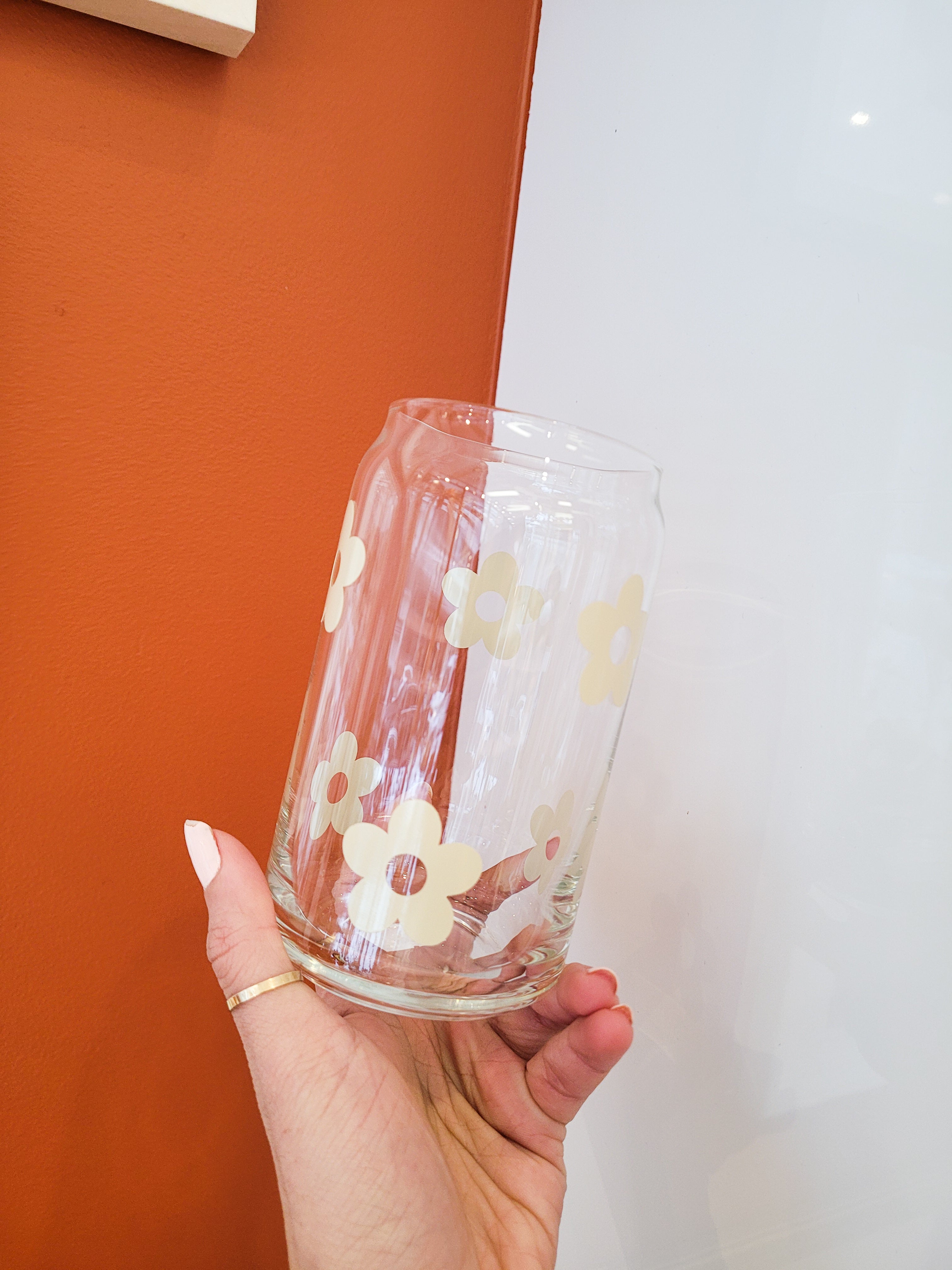 Beige Daisy Cup
